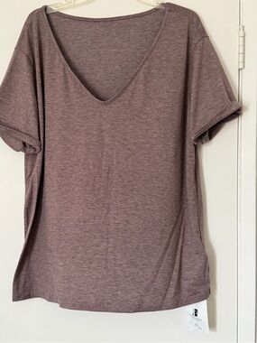 Everyday V-Neck Women's Top - Dusty Mauve